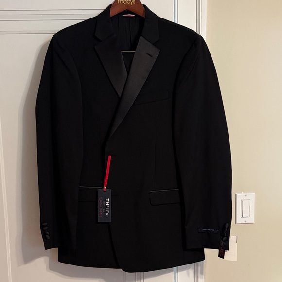 NWT 42L Long Jacket Tommy Hilfiger Black Tuxedo Blazer 38W 32L Pants Modern Fit